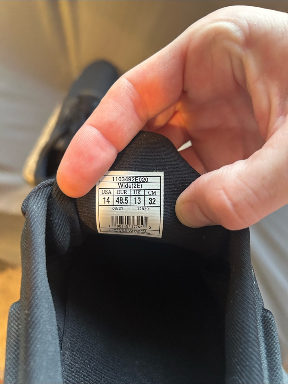 Brooks Black Mesh Lace-Up Running Sneakers (BRAND NEW / NEVER WORN) - Picture 14 of 16